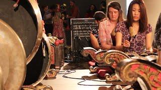 Randhu Kentir  Siswa Sukra  Southbank Gamelan Wedding Chimes 2015 [upl. by Hyo171]