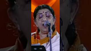 lata mangeshkar live performances 1997 [upl. by Elocel]