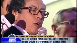 Discurso del alcalde Gustavo Petro en la Plaza de Bolívar [upl. by Simetra]