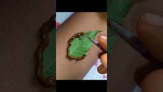 Ennathu leaf 🍀 vachi eppudi kuda art 🎨 panna mudiumaviralhennaartshorts [upl. by Ahsatan536]