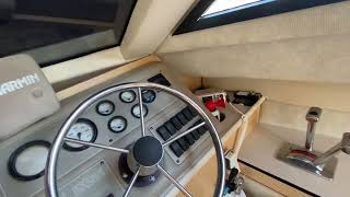 2858 Bayliner Ciera command bridge 2000 Inside Tour [upl. by Ahcsatan706]