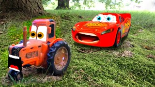 TRACTOR TIPPING FUN Disney Cars 3 Lightning McQueen Mater Car TOYS Surprise Toy Story Movie for Kids [upl. by Clint]