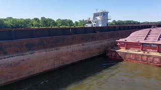 Towboating empty barges in the wind [upl. by Onstad]