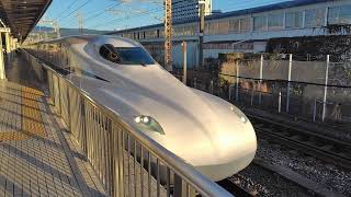 N700S系0番台オサJ6編成がひかり517号岡山行きとして三島駅5番線から発車するシーン（517A）20241130 [upl. by Fanchet950]