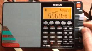 Comparing the Tecsun PL880 with the PL660 when confronted with adjacent signal interference [upl. by Lyda58]