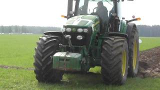 John Deere ploughing with an Overum 6 sod reversible plough [upl. by Secnarf]