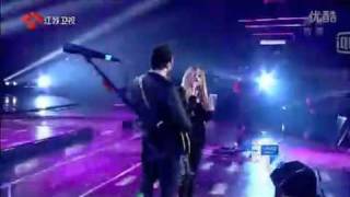 Avril Lavigne  Girlfriend live at China JSTV 2012 New Years Eve Concert [upl. by Nitsir]