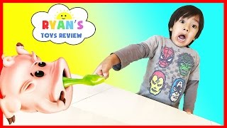 Piggin Boogers Family Fun Games for Kids Yucky Boogers Slime Egg Surprise Toys Cry Baby Sour Candy [upl. by Pineda821]