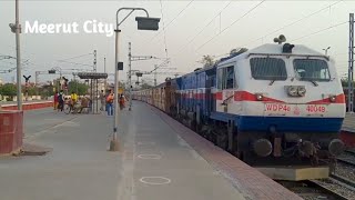 beautiful views Meerut City railway station Puri to yog nogar WDP4B Kaling Utkal express [upl. by Paxton780]