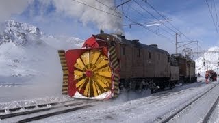 Dampfschneeschleuder Xrot d 9213 und Bernina Krokodil Snow Plowing  steam Zug trainfart train [upl. by Peppy]