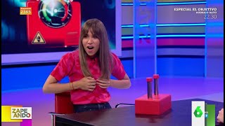 María Gómez tras recibir un calambrazo quotMe han dolido hasta las tetasquot  Zapeando [upl. by Hollister]