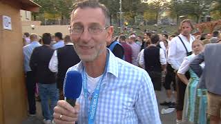 WiesnStimmung 2018 Markus steht vorm Pissoir an [upl. by Felicio]