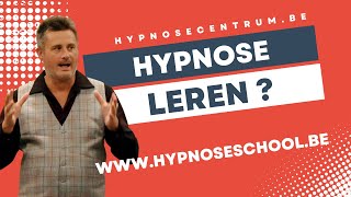 Hypnotische Fenomenen demo tijdens basiscursus hypnose Module 1 [upl. by Arytas573]