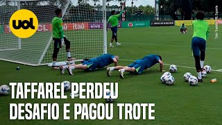 TAFFAREL PERDE DESAFIO PAGA TROTE NO TREINO DA SELEÇÃO [upl. by Booth]