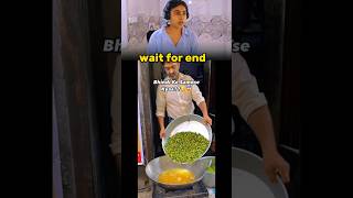 Bhindi ke samosa 😅 recipe recipes reactionvideo india reaction [upl. by Elenaj]