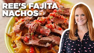 Ree Drummonds Fajita Nachos  The Pioneer Woman  Food Network [upl. by Kerrill]