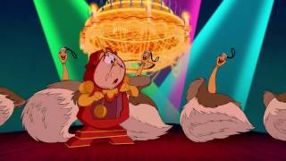 Lumiere synger ”Vær Vor Gæst”  Disney Klassiker Danmark [upl. by Glogau521]