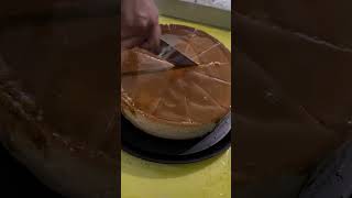 Flan napolitano cremoso bañado en cajeta pastel viral trend cake tendencia [upl. by Aikemat]