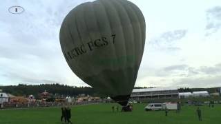 MONTGOLFIADE WARSTEIN 2016  Start eines Heißluftballons [upl. by Arratoon648]