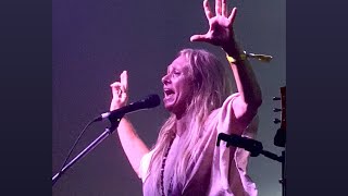 Kasey Chambers performs Eminem’s “Lose Yourself” at Woodford Folk Festival 2324 ￼ [upl. by Namara908]