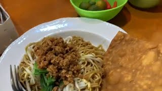 Tahu Kok dan Mie Ayam Bakso YEN YEN Bangka [upl. by Jegar]