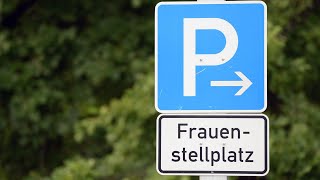 Frauenparkplätze  Fühlen Sie sich diskriminiert [upl. by Viafore]