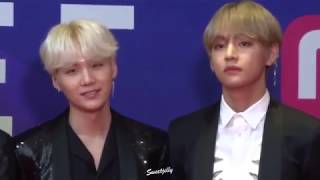 171201 MAMA Red Carpet BTS SUGAampV Focus [upl. by Cann]