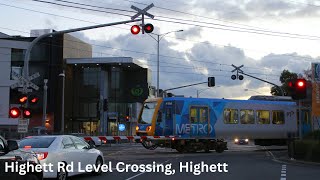 Highett Rd Level Crossing Highett  Melbourne Metro Railway Crossing [upl. by Asserat]