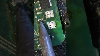 How to Remove SMD Components Using a Big Soldering Iron  smdsoldering diy smdcomponents [upl. by Alcock]