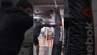 Trabajo de bolsa explosivo kickboxer k1 kickboxing boxeo muaythai lifestyle training [upl. by Tom]