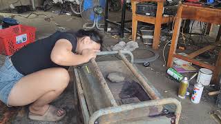 Genius girl repairs and maintains gasoline generators [upl. by Sarazen]