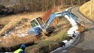 Čistá JizeraTurnov Bagr stoupá do 70 Excavator climbs to 70wmv [upl. by Kushner990]