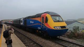 43159 amp 43089 passing through Wakefield kirkgate 81124 [upl. by Salinas292]