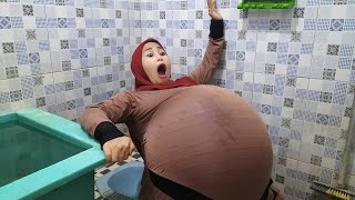 Drama Lucu 😂😍😇 Ibu Hamil Melahirkan Di Kamar Mandi Sendirian [upl. by Noizneb]