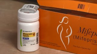 NYC Offers Free Abortion Pills at CityRun Clinics  El Minuto English [upl. by Maletta]