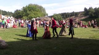 Medieval dance Petit Vriens Mittelalter Tanze Petit Vriens Medieval danza Petit Vriens [upl. by Nylkaj]