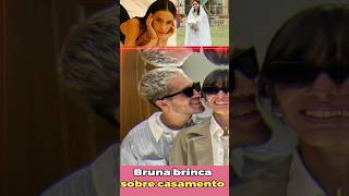 Bruna Marquezine brinca sobre casamento com João Guilherme [upl. by Shore142]