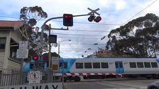 Glenferrie Rd Level Crossing Kooyong [upl. by Quita]