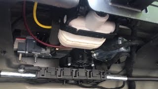 Mercedes SL500 R230 Trunk soft close fix [upl. by Adnohrahs]