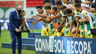 MOMENTO HISTÓRICO ¡Defensa y Justicia esperó toda la vida LEVANTA LA CONMEBOL Recopa 2021 [upl. by Otsirave783]