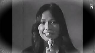 Yvonne Elliman  Hello Stranger Karaoke [upl. by Alrak135]