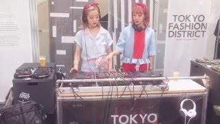 AMIAYA DJ in Tokyo Fashion District อามิอายะ ดีเจฝาแฝดสุดน่ารักจากญี่ปุ่น [upl. by Payne]