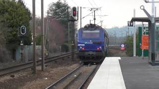 BB27300 et VB2N  Départ de la gare de Vernouillet Verneuil sur la ligne J du Transilien [upl. by Assirahc]