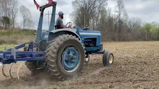 Ford 8000 chisel plowing [upl. by Glinys]