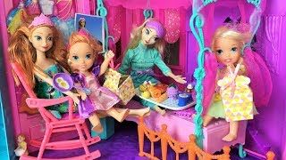 Anna and Elsa Toddlers Mothers Day Surprises Breakfast in Bed Barbie Mal  Jessica  Toys amp Dolls [upl. by Faline103]