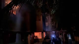 জ্বলছে ৩২ নম্বর  চলছে লুটপাট  Dhanmondi 32  BD News  Independent TV [upl. by Yung]