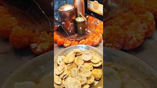 Thodi si duri bhi jaruri  Naya style mein mathri recipeviralvideo shorts diwalifestival [upl. by Gratia]