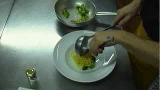 Spaghetti alla chitarra allo zafferano con broccoli e provola affumicata ricetta [upl. by Nnaik153]