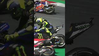 Rossi pembalap kejam [upl. by Annayd691]