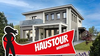 Haustour Fertighaus Stadtvilla mit besonderem SmarthomeSystem von Weberhaus  Hausbau Helden [upl. by Schnell]